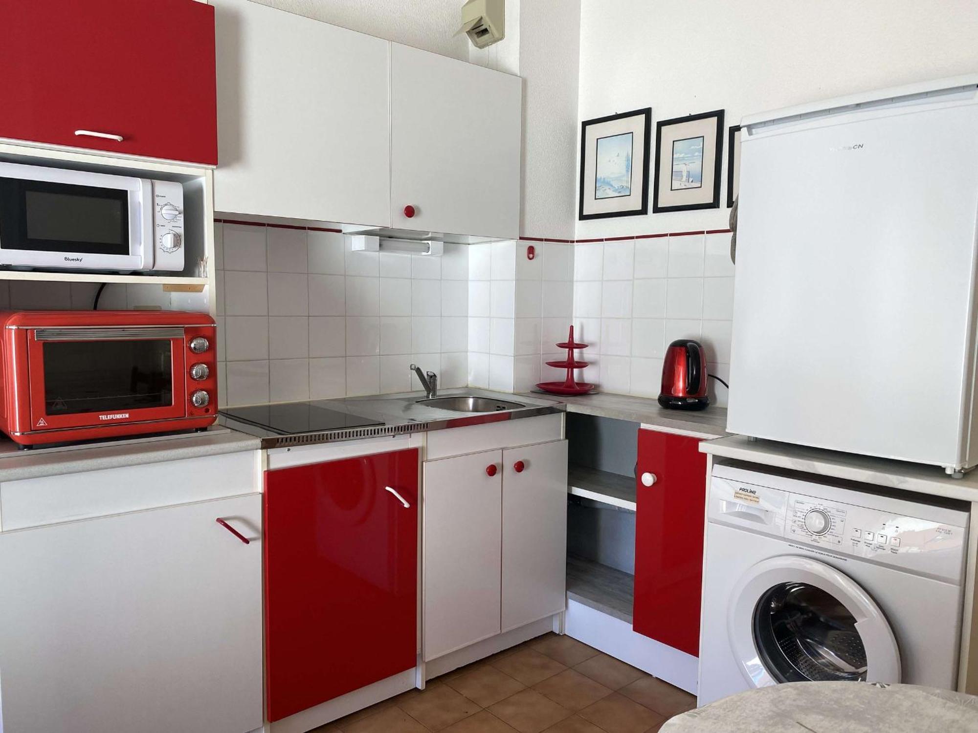 Studio Cosy Avec Terrasse, Parking, Proche Thermes - Balaruc-Les-Bains - Fr-1-553-89 Exteriör bild