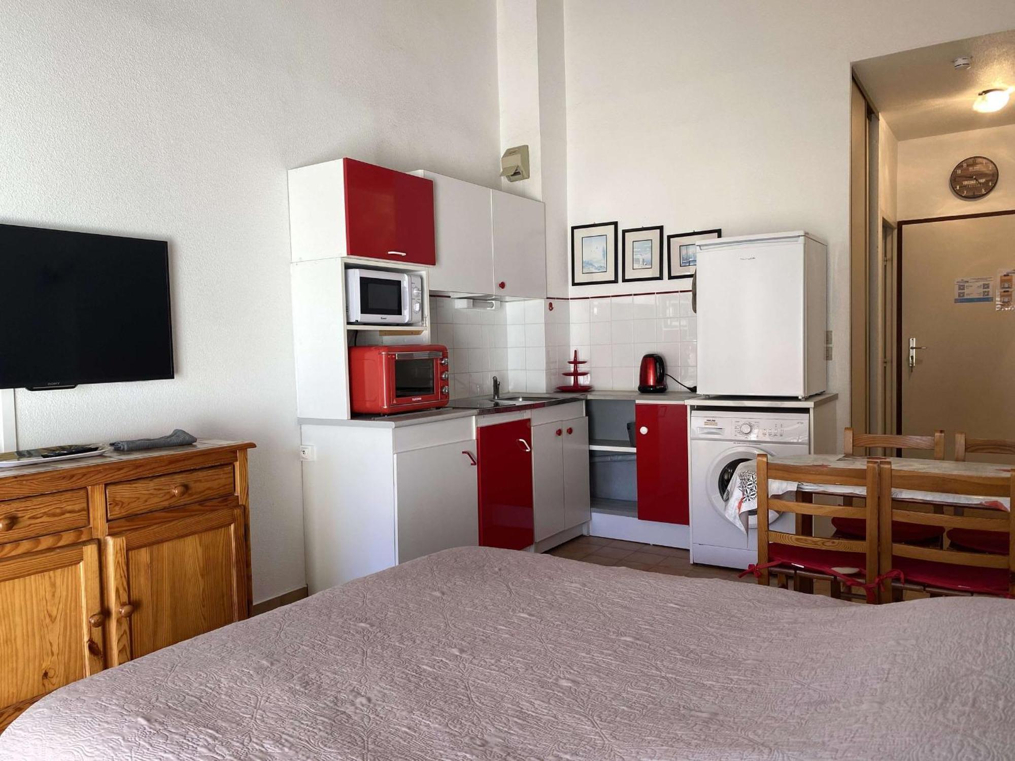 Studio Cosy Avec Terrasse, Parking, Proche Thermes - Balaruc-Les-Bains - Fr-1-553-89 Exteriör bild
